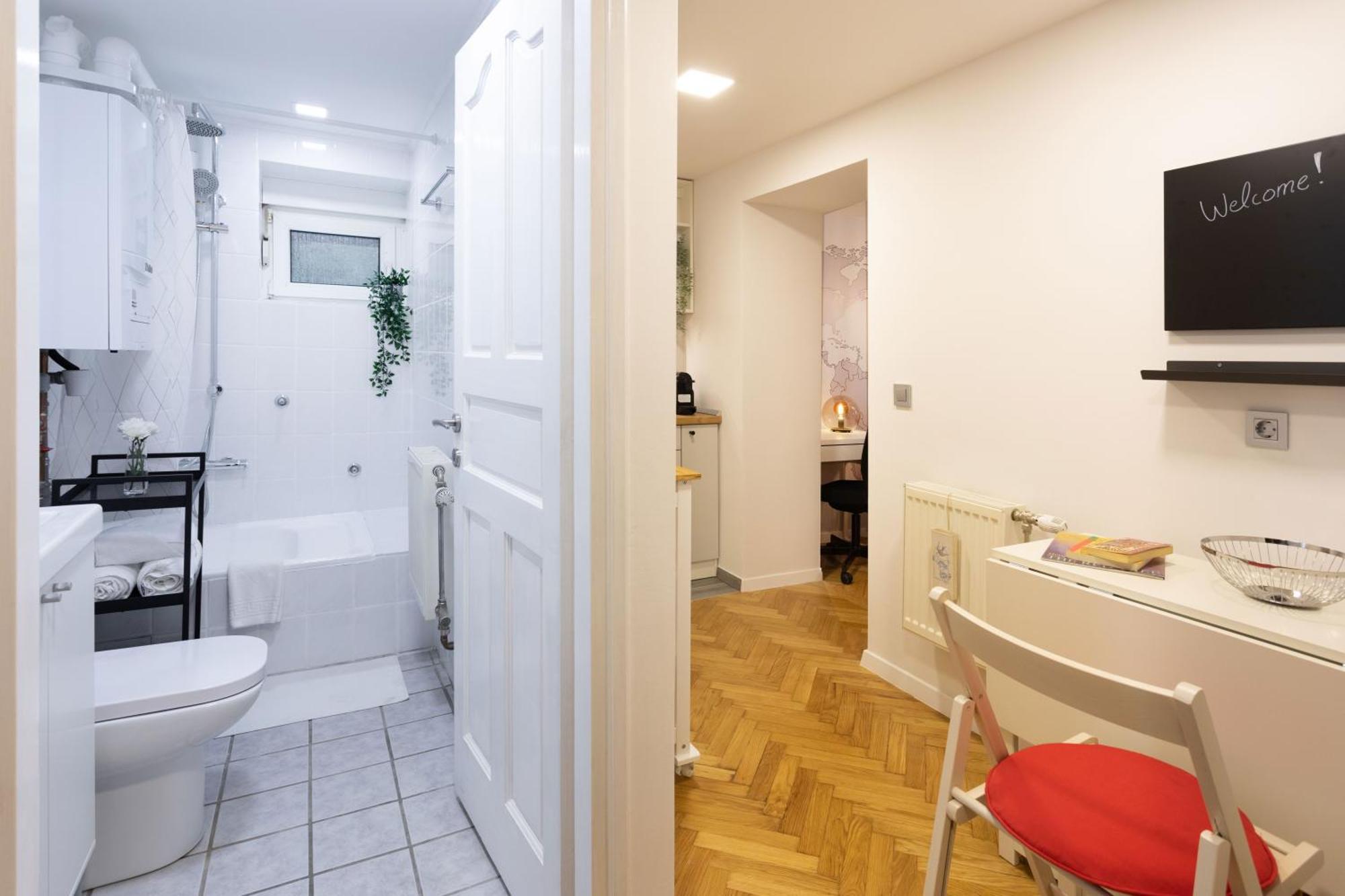 Modern Studio Near British Square Zágráb Kültér fotó